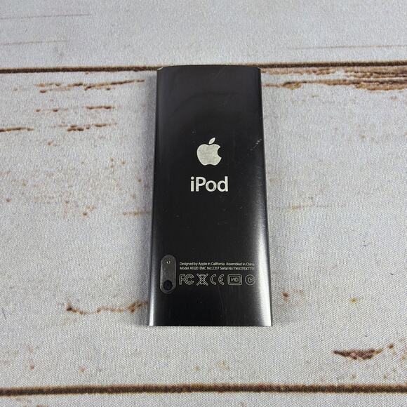 Apple iPod Nano 5th Gen A1320 Black 8GB - For Parts/Repair - Picture 5 of 5